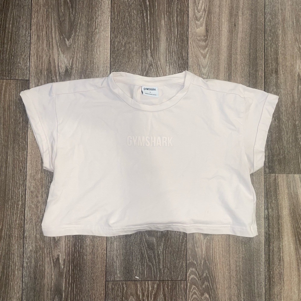 Gymshark light pink cropped Tee